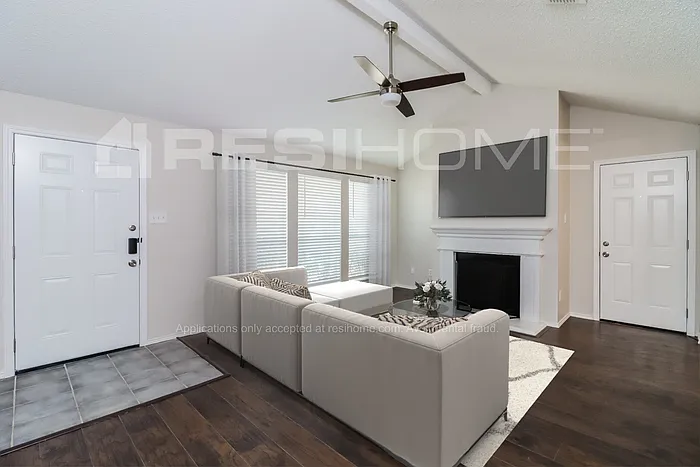 10228 Dallam Ln — Photo 5