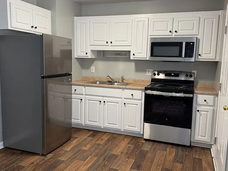 401 Casa Ct — Photo 3