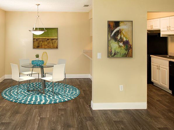 375 Palm Springs Dr APT 208