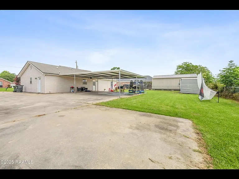 1413 Montagne St — Photo 11