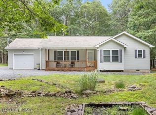 16 Poplar Dr, Albrightsville, PA 18210
