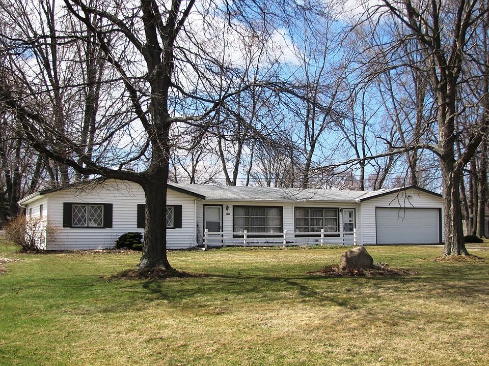 1st image of 1452 Stanford Dr