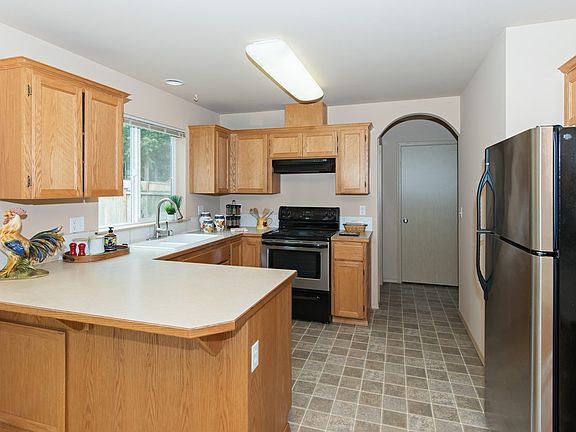 3rd image of 3511 185th Street Ct E