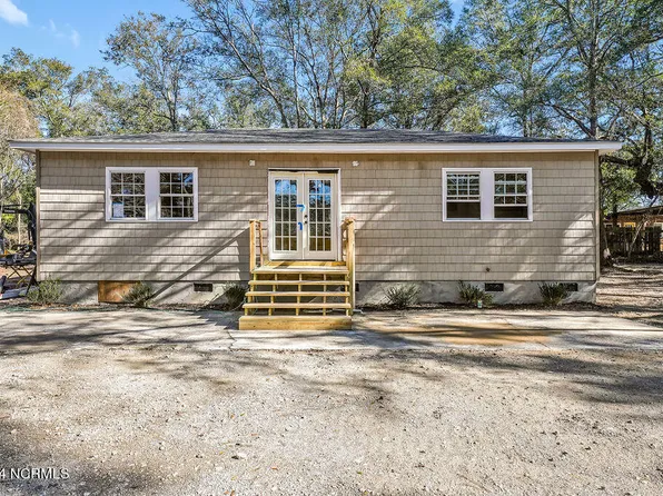 1310 N Atlantic Avenue, Southport, NC 28461