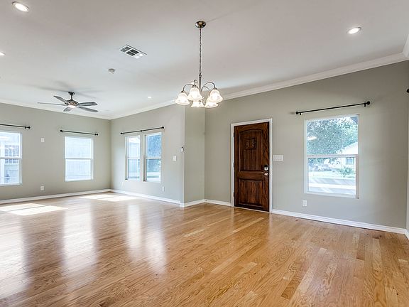 4th image of 307 Helena St