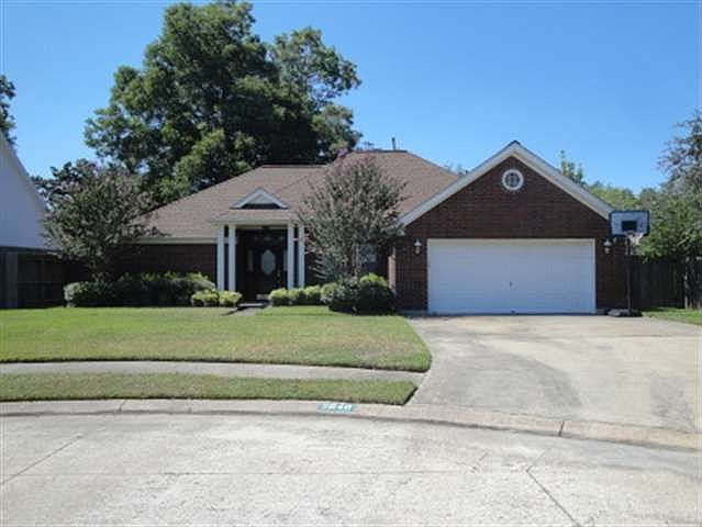 1st image of 2840 Russell Cir