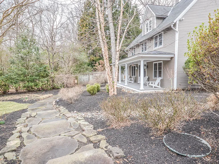 9108 Weant Dr — Photo 50