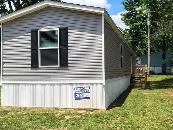 24 Club Cir, Ellenwood, GA 30294