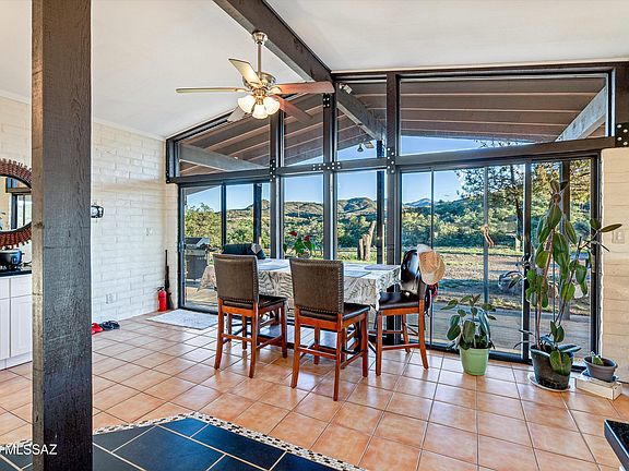 3rd image of 560 E Paseo Encino