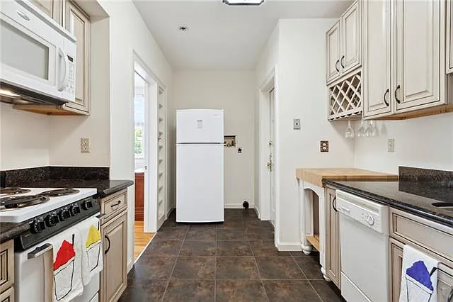 4239 Saint Charles Ave #K — Photo 7