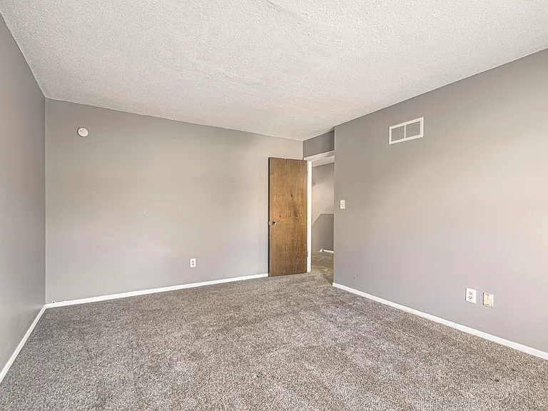 8011 E 130th Ct — Photo 18