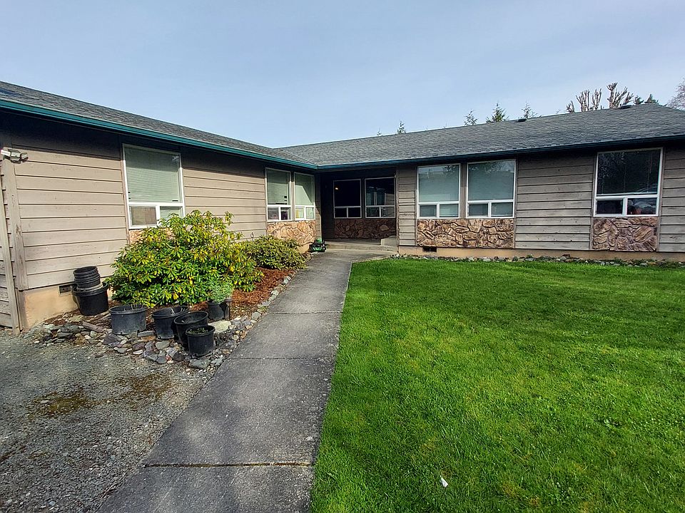 1st image of 2122 N 20th Pl #B