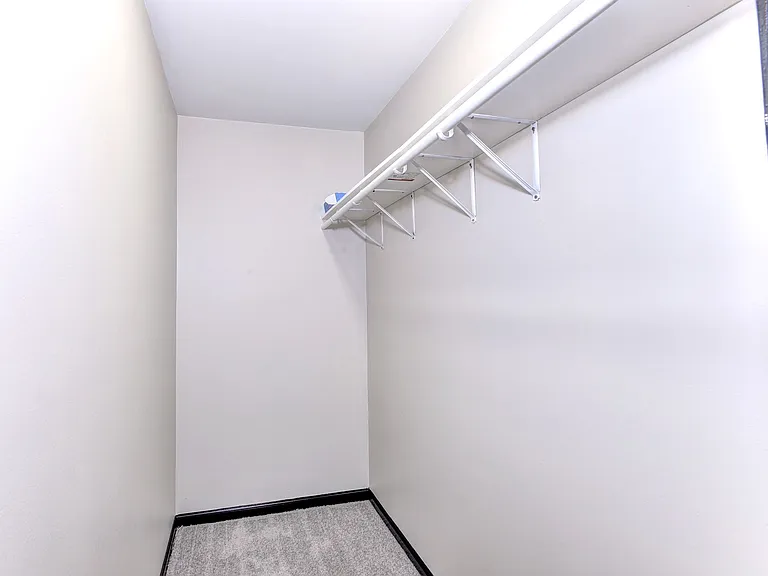 9106 Lost Forest Dr — Photo 17