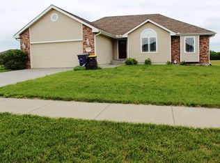 4101 Taneil Dr, Manhattan, KS 66502