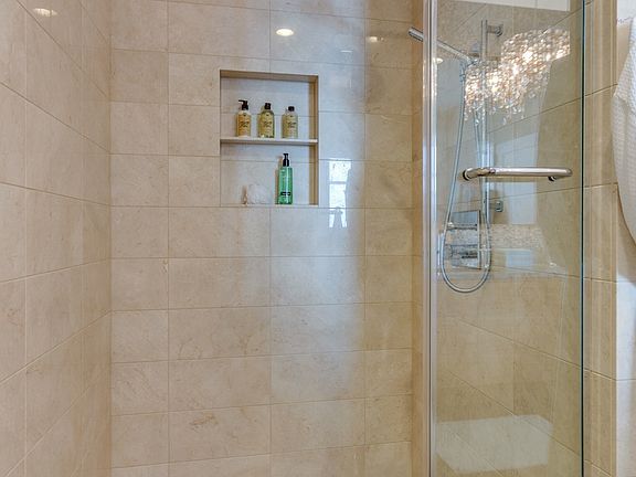 2nd image of 900 W Olympic Blvd Unit 41I
