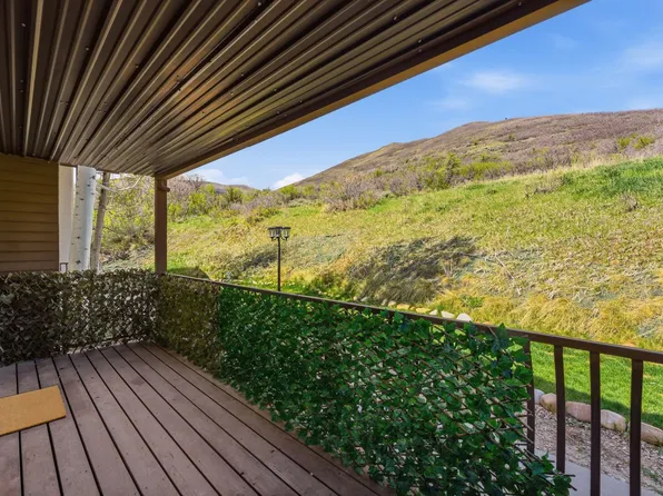 1041 W Grindelwald Ct #R-5, Midway, UT 84049