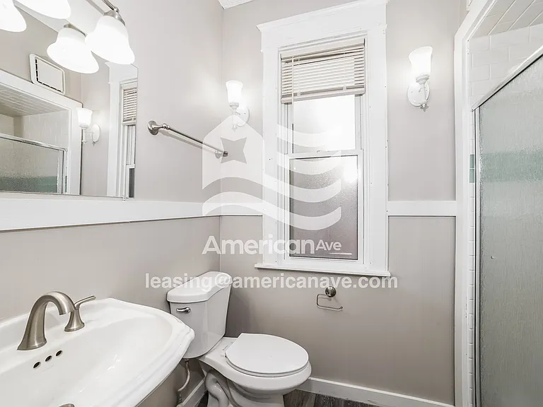 1696368_014_wm_-_bathroom_12971981.jpg