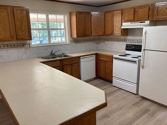 2nd image of 706 Downs Ln
