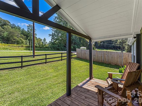 3rd image of 2495 Piney Rd