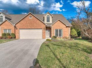 102 Emory Ln, Oak Ridge, TN 37830
