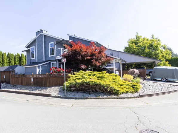 21573 Cherrington Ave, Maple Ridge, BC V2X 8R2