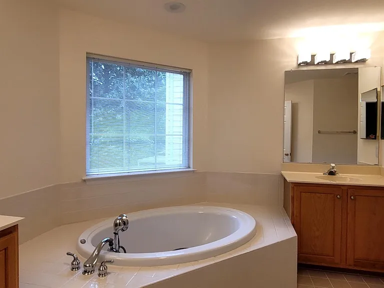 9492 Bankhead Dr — Photo 12