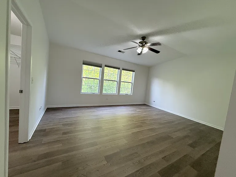 1424 Westhampton Dr — Photo 9