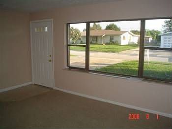 2nd image of 1909 Wallace Ave