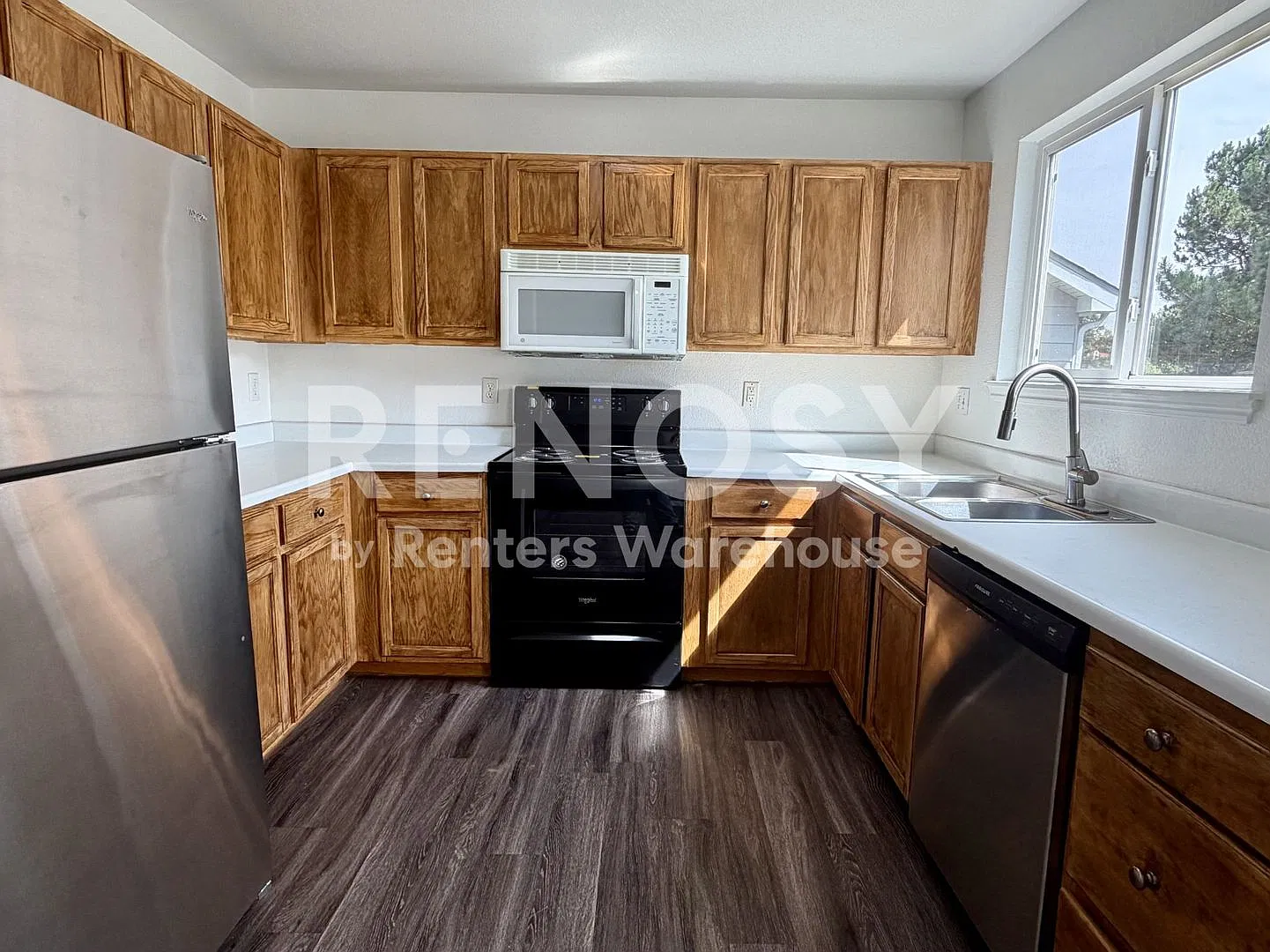 October Lease Incentive- 18969 E Linvale Pl Immediate Availability — Photo 4