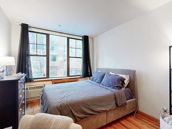 3rd image of 265 W 87th St APT 2B