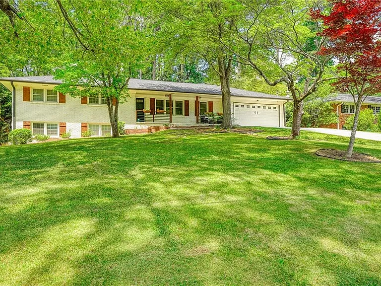 3076 McCully Dr NE — Photo 1