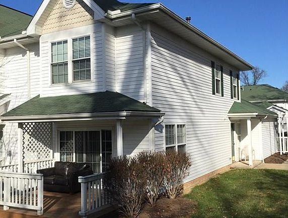 3rd image of 15489 Shaleside Ct