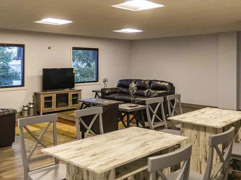 Greenbriar Estates — Photo 4