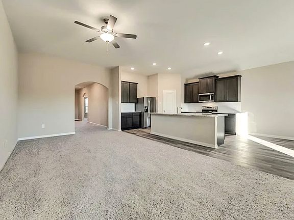 5th image of 2304 Dahlia Way