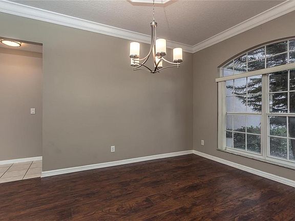 5th image of 203 Largovista Dr