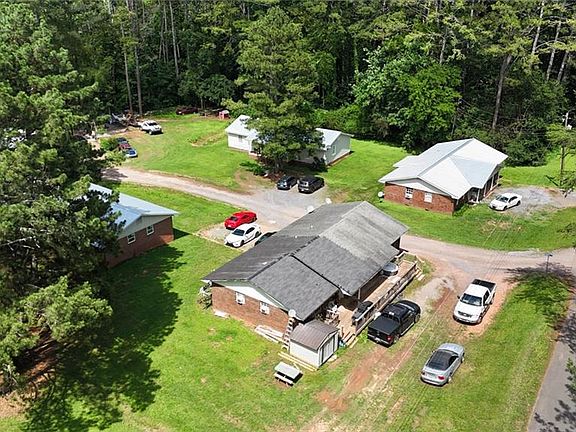 2nd image of 120 Foothill Dr