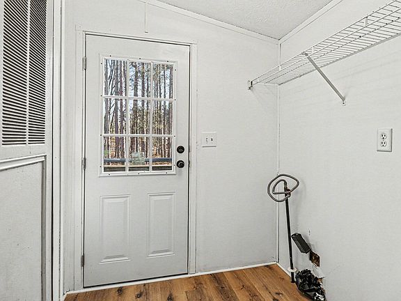 3rd image of 5238 Tilmann Ln