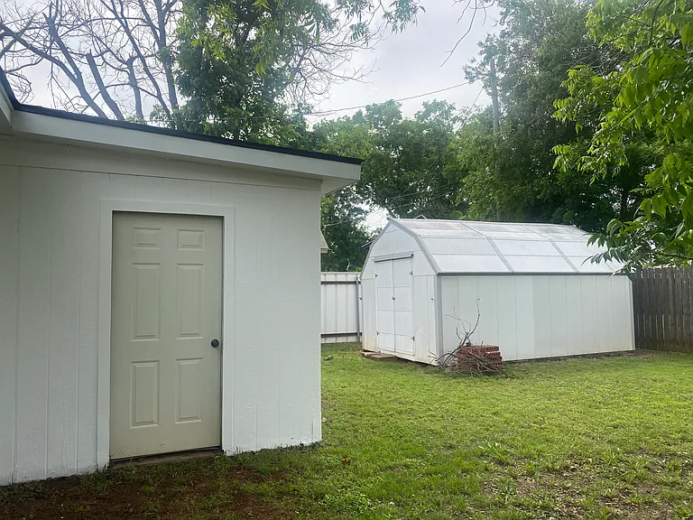 4501 Hughes Dr — Photo 39