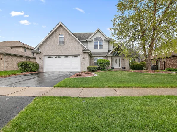 318 Maple St, Beecher, IL 60401