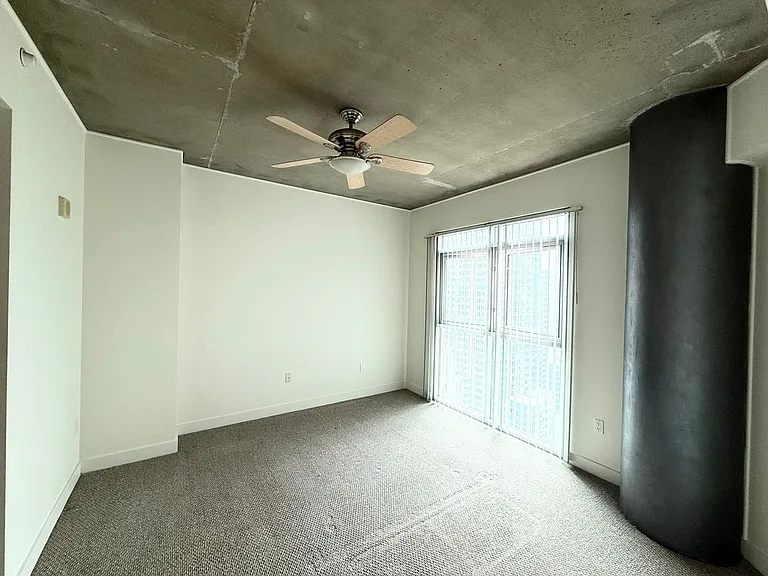 801 Ash St #1603 — Photo 11