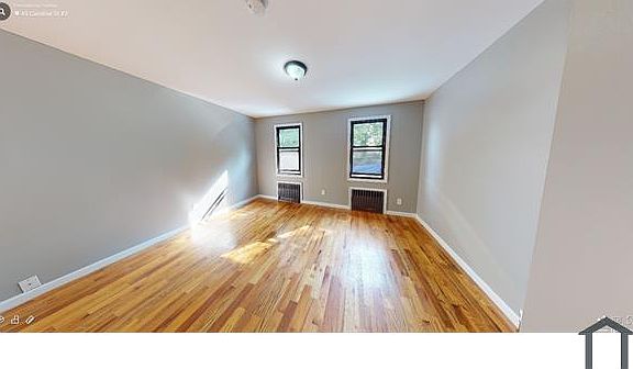 3rd image of 45 Caroline St Floor 2