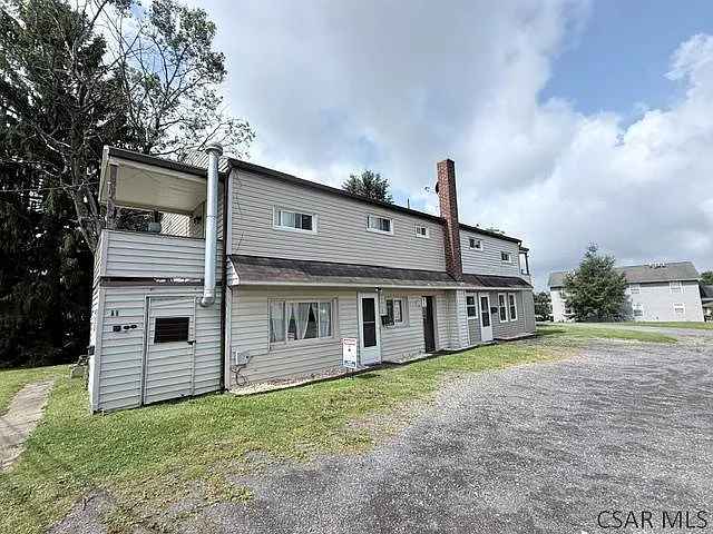 R2617 Bedford St #8 — Photo 2