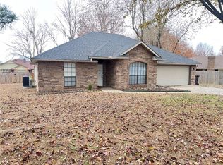 1900 Oriole St, Springdale, AR 72764