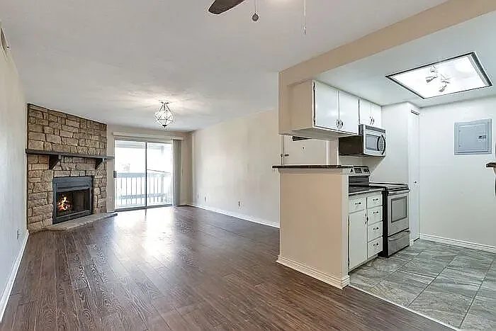 1871 S Pitkin Cir #B — Photo 6