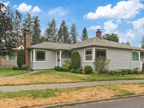 2nd image of 102 W 25th Ave
