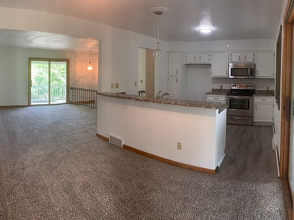 3rd image of 605 N Walnut St