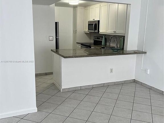 4th image of 15322 SW 72nd St #13-14