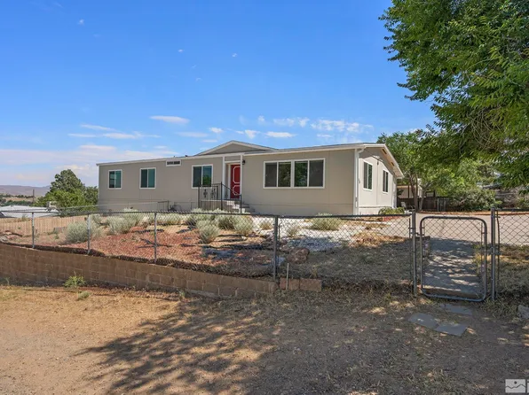 5254 Chocolate Dr, Sun Valley, NV 89433
