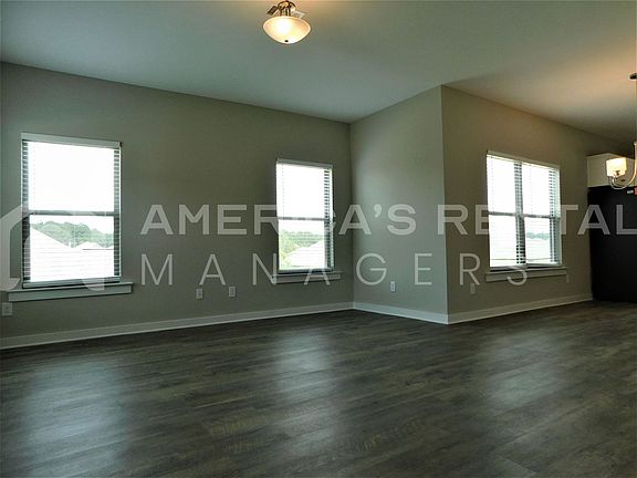 4th image of 15532 Crimson Ridge Cir