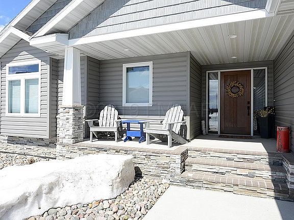 5th image of 3743 Houkom Dr E